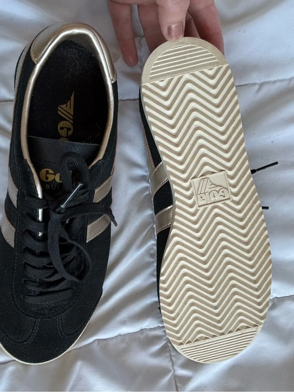 Gola Bullet Pearl Suede Sneakers Black Gold Metallic Retro Trainer US 7
